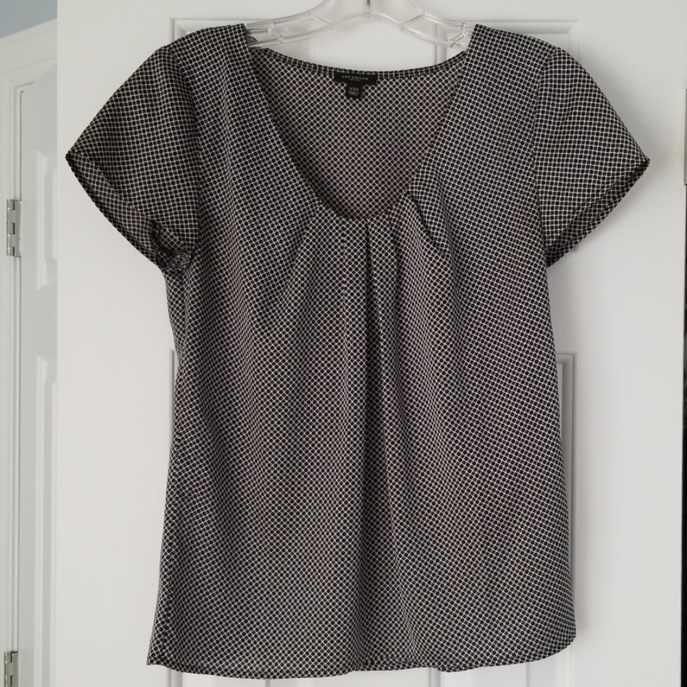 Ann Taylor short sleeve blouse Sz XXS